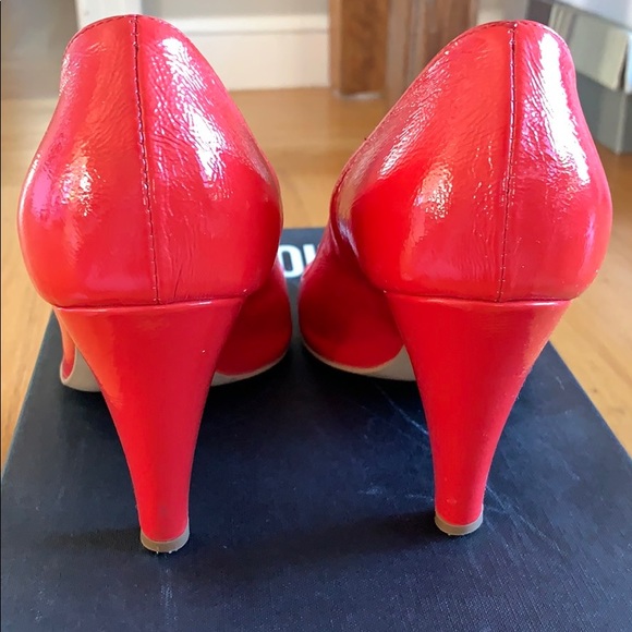 Heels - Picture 4 of 7